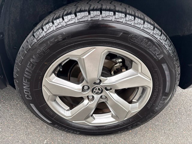 Used 2021 Toyota RAV4 Limited AWD/4WD image 12