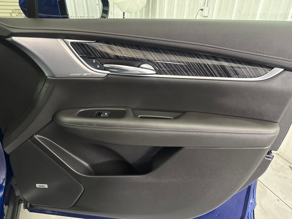 Certified 2025 Cadillac XT6 Premium Luxury FWD image 21