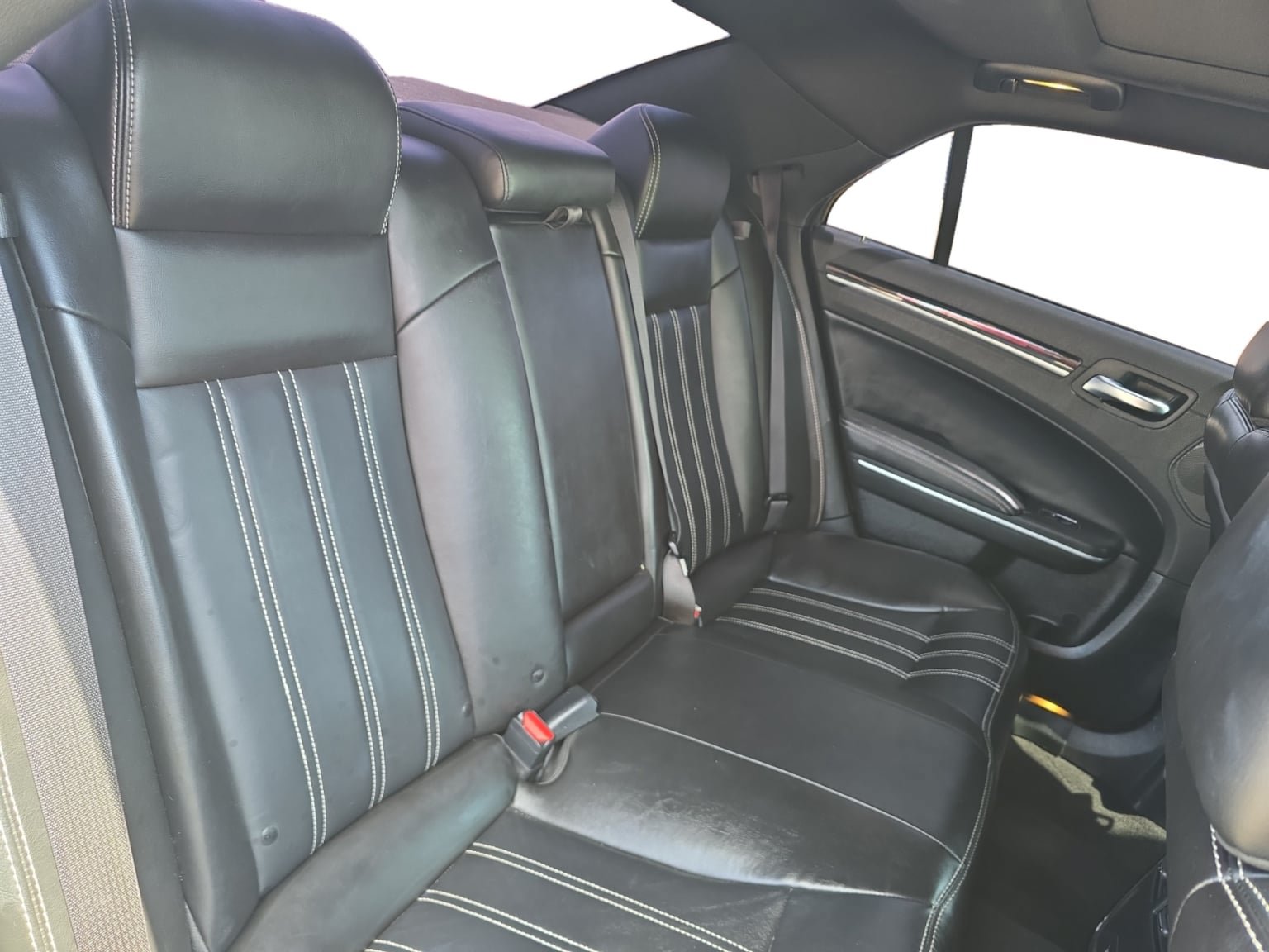 Used 2022 Chrysler 300 S RWD image 18