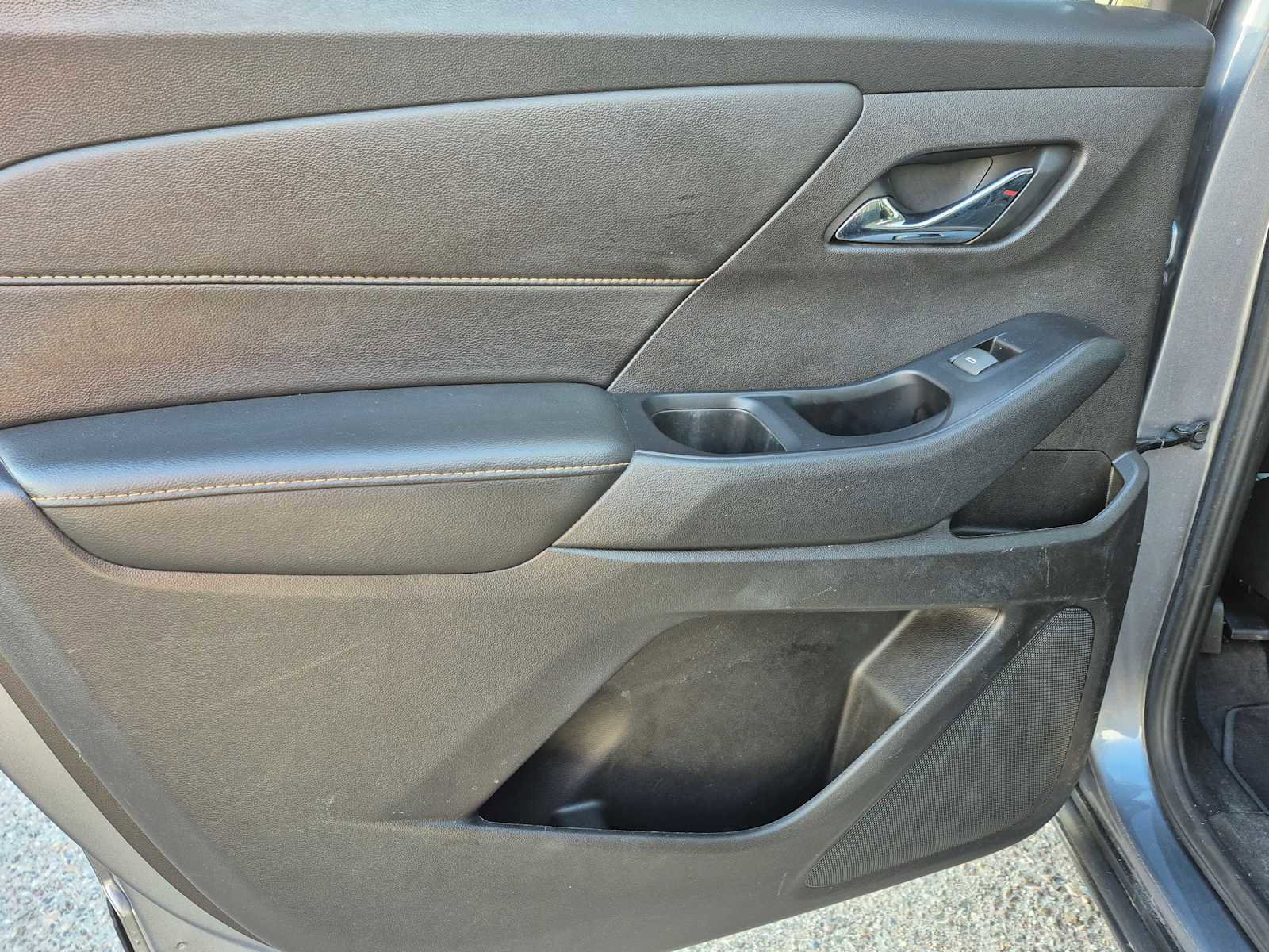 Used 2019 Chevrolet Traverse LT image 31