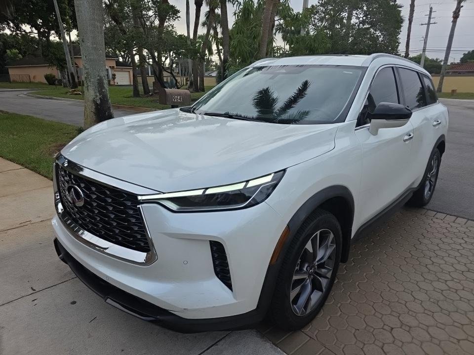 Certified 2023 INFINITI QX60 Luxe image 2