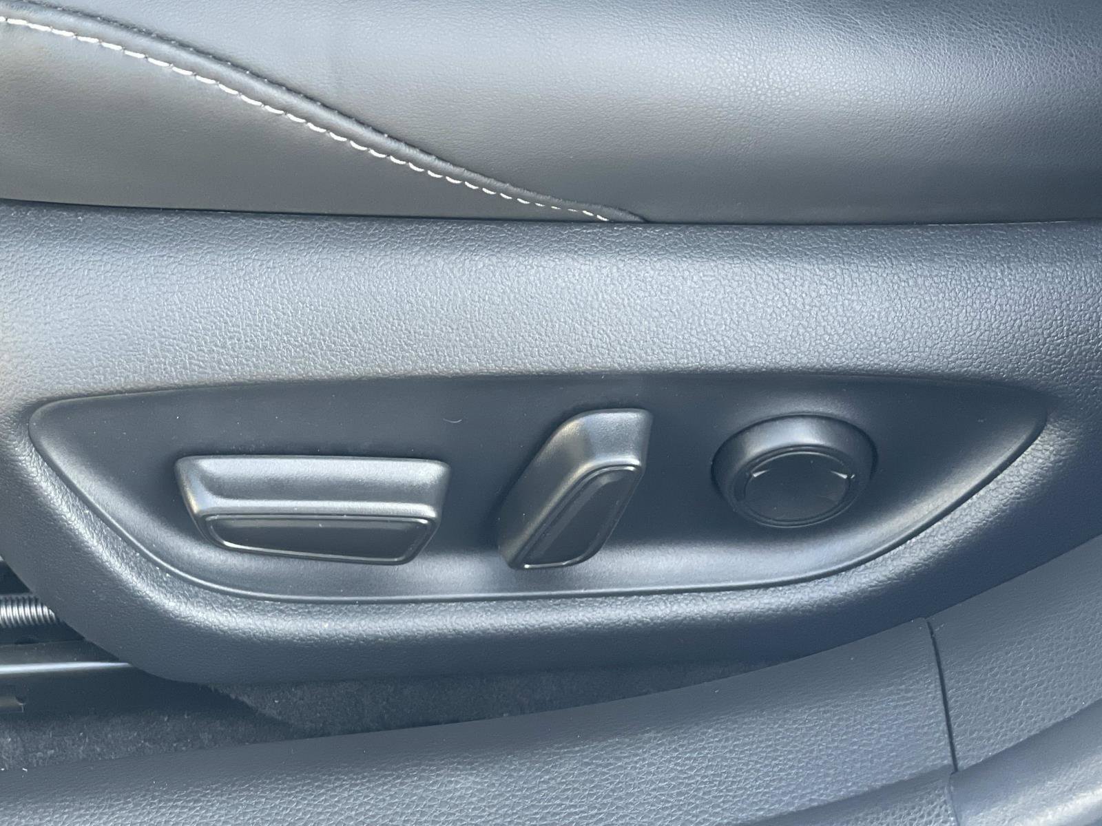 Used 2023 Toyota Mirai XLE image 17