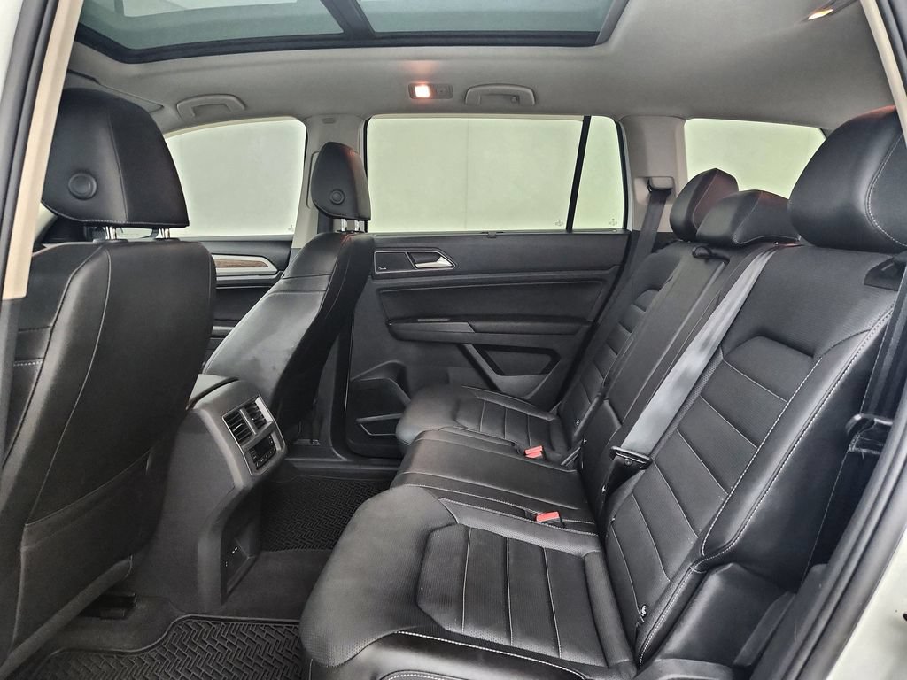 Used 2018 Volkswagen Atlas SEL Premium AWD/4WD image 34