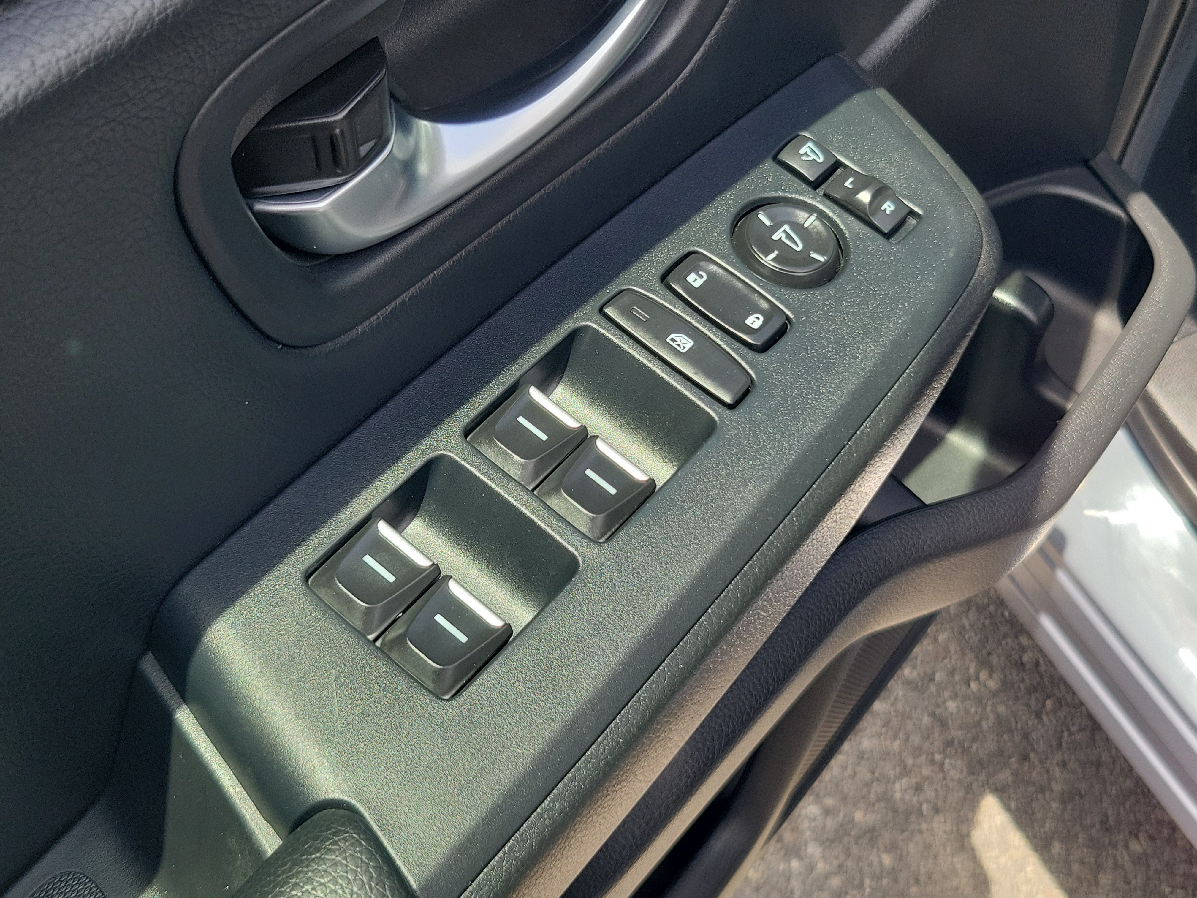 Used 2024 Honda Pilot Elite image 23