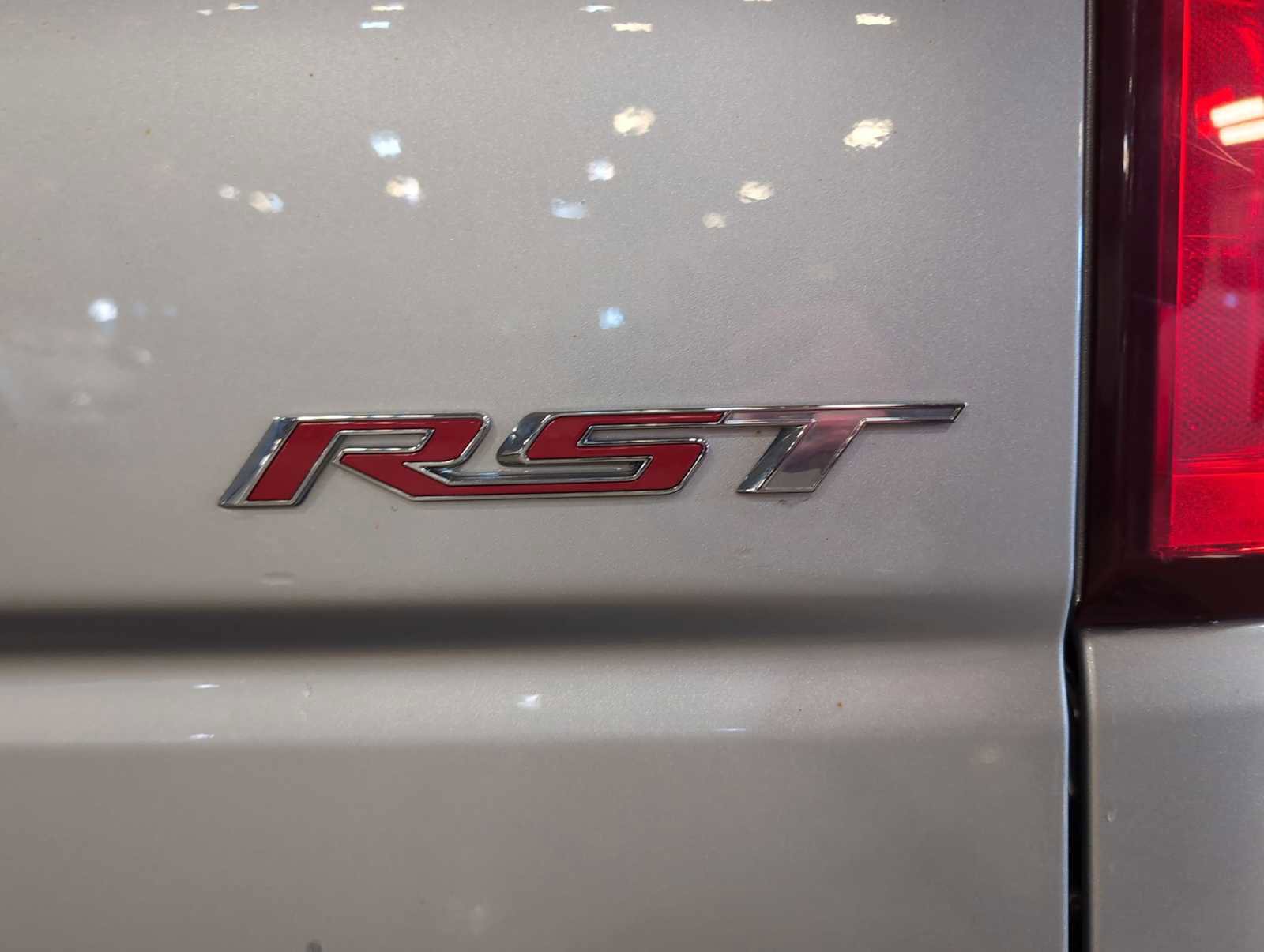 Used 2022 Chevrolet Silverado 1500 RST image 30