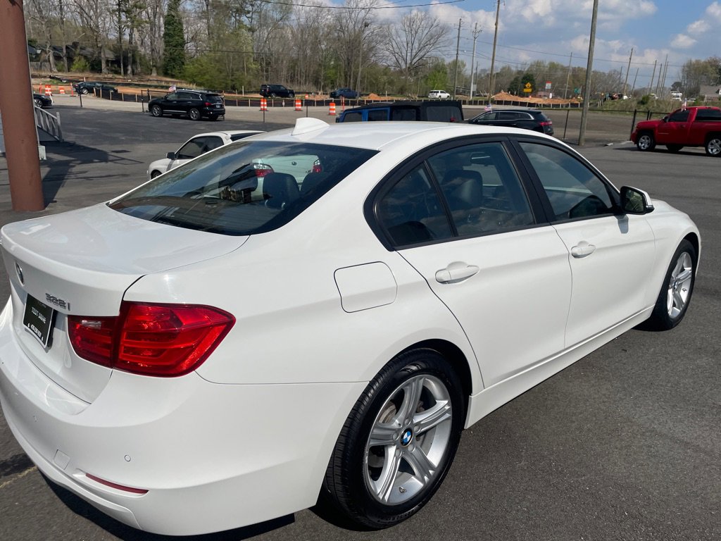 Used 2015 BMW 328i Sedan RWD image 6