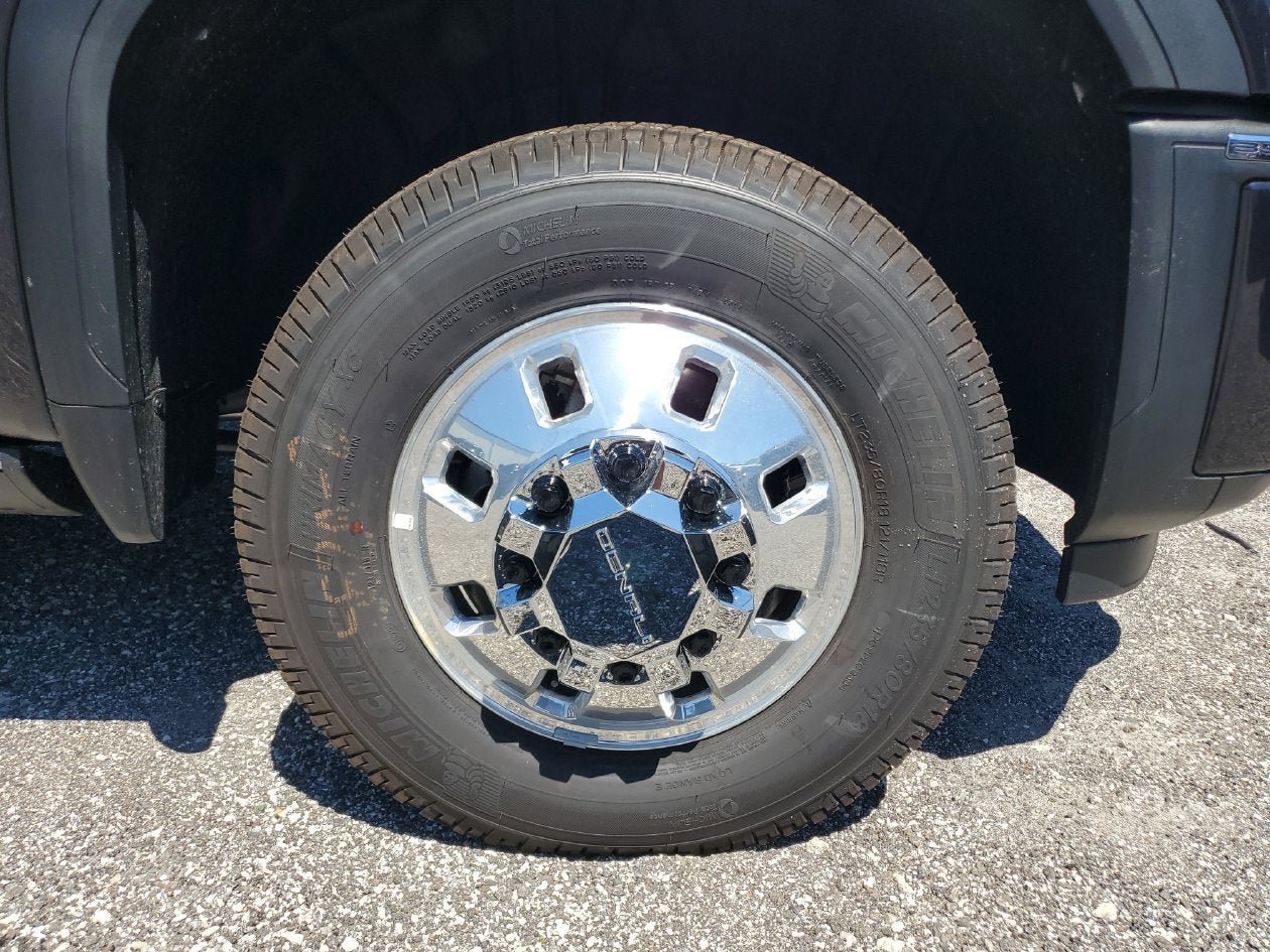 New 2026 GMC Sierra 3500 Denali Ultimate AWD/4WD image 6
