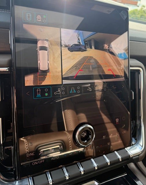 New 2026 GMC Yukon XL Denali Ultimate AWD/4WD image 13