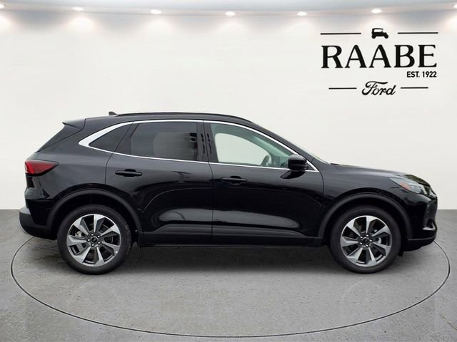 Used 2024 Ford Escape Platinum AWD/4WD image 8