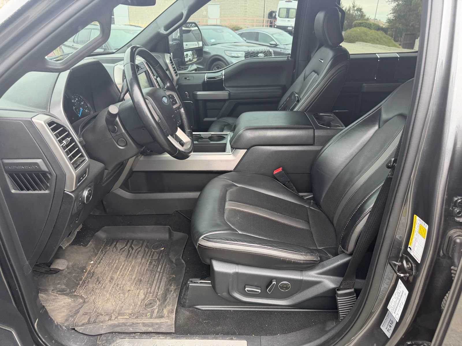 Used 2020 Ford F250 Platinum w/ FX4 Off-Road Package AWD/4WD image 11