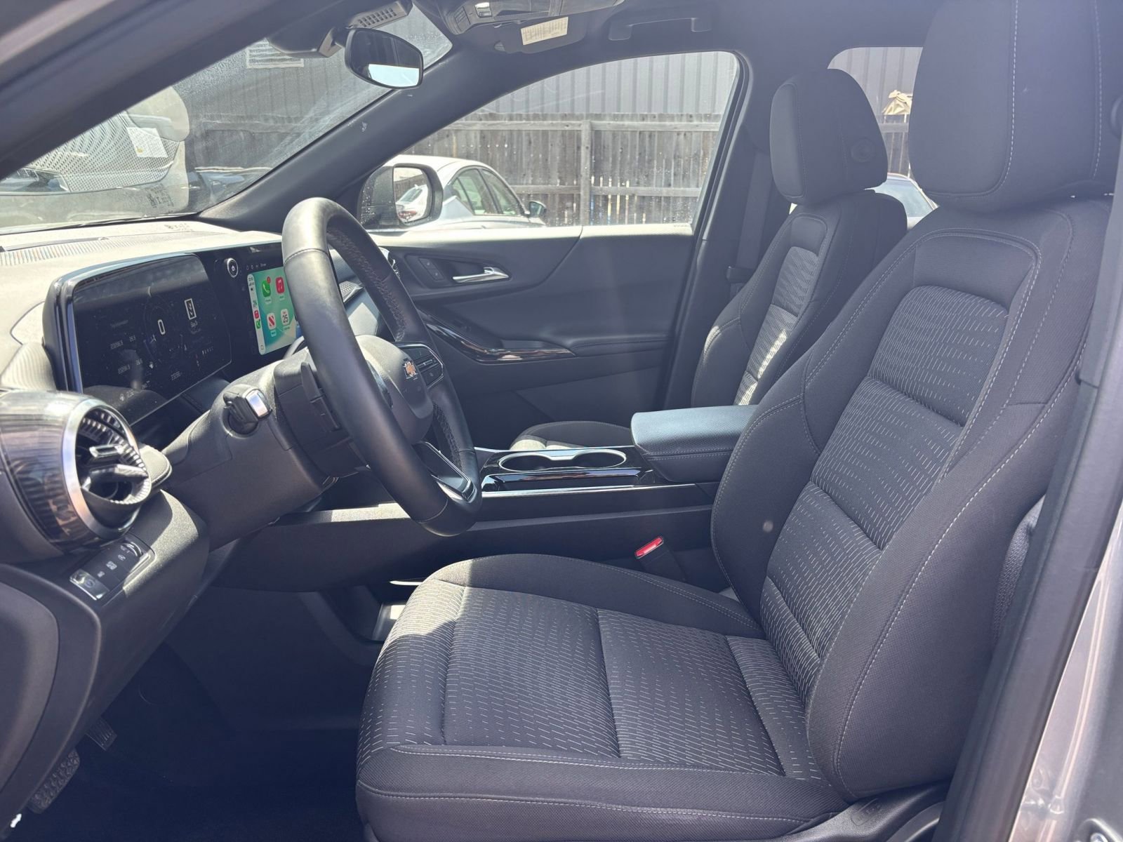 Used 2025 Chevrolet Equinox LT AWD/4WD image 24