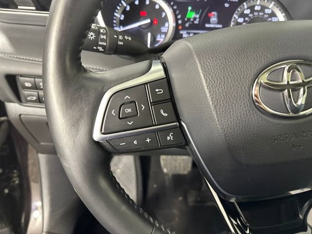 Used 2020 Toyota Highlander Limited image 15