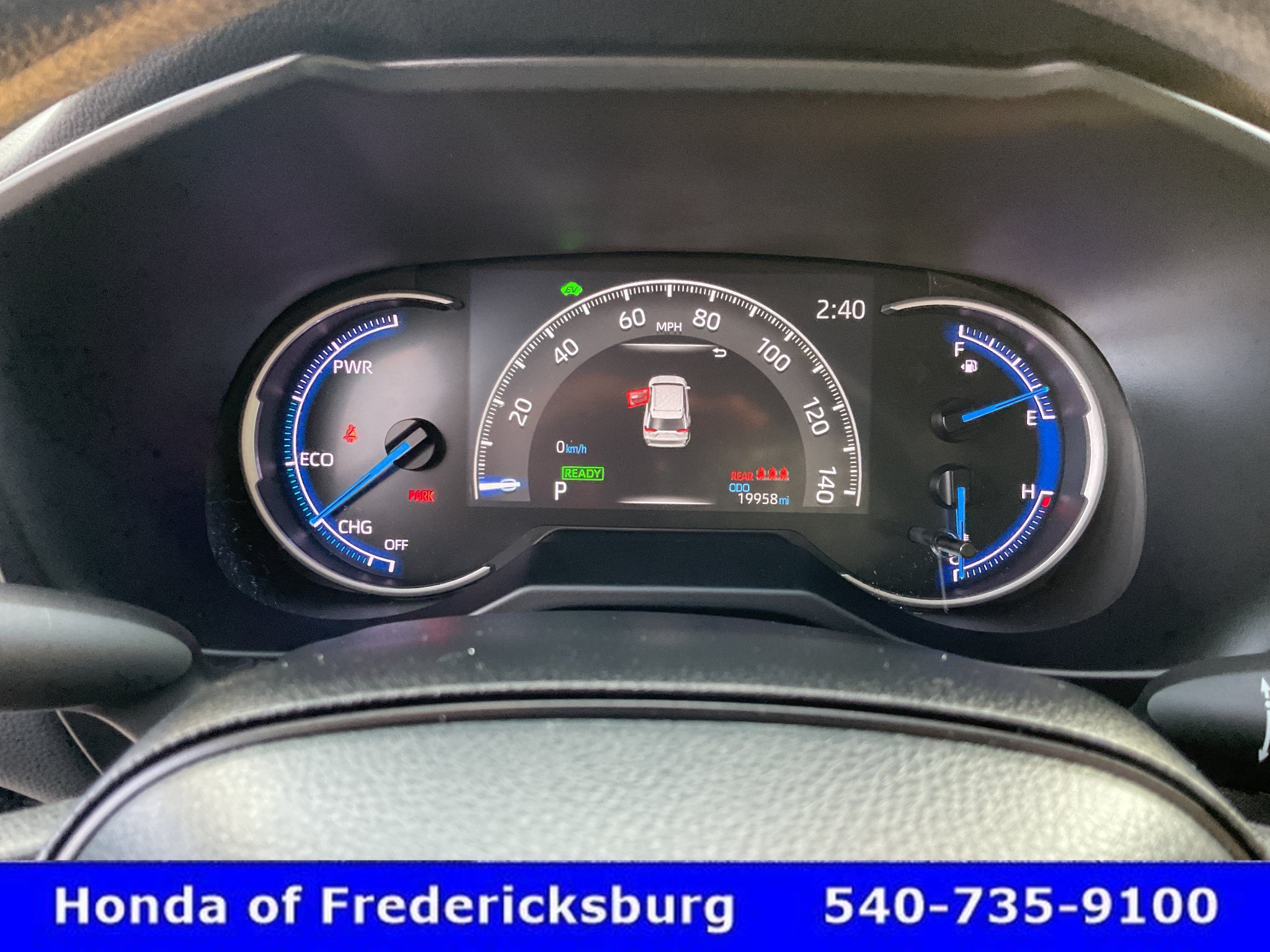 Used 2024 Toyota RAV4 XLE AWD/4WD image 32