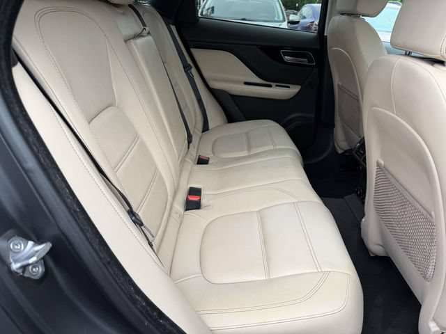 Used 2017 Jaguar F-PACE Prestige AWD/4WD image 8