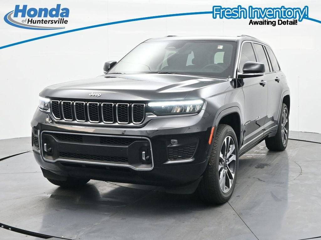 Used 2023 Jeep Grand Cherokee Overland AWD/4WD image 4