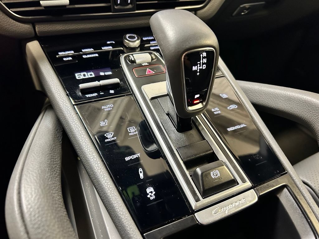 Certified 2020 Porsche Cayenne AWD/4WD image 22