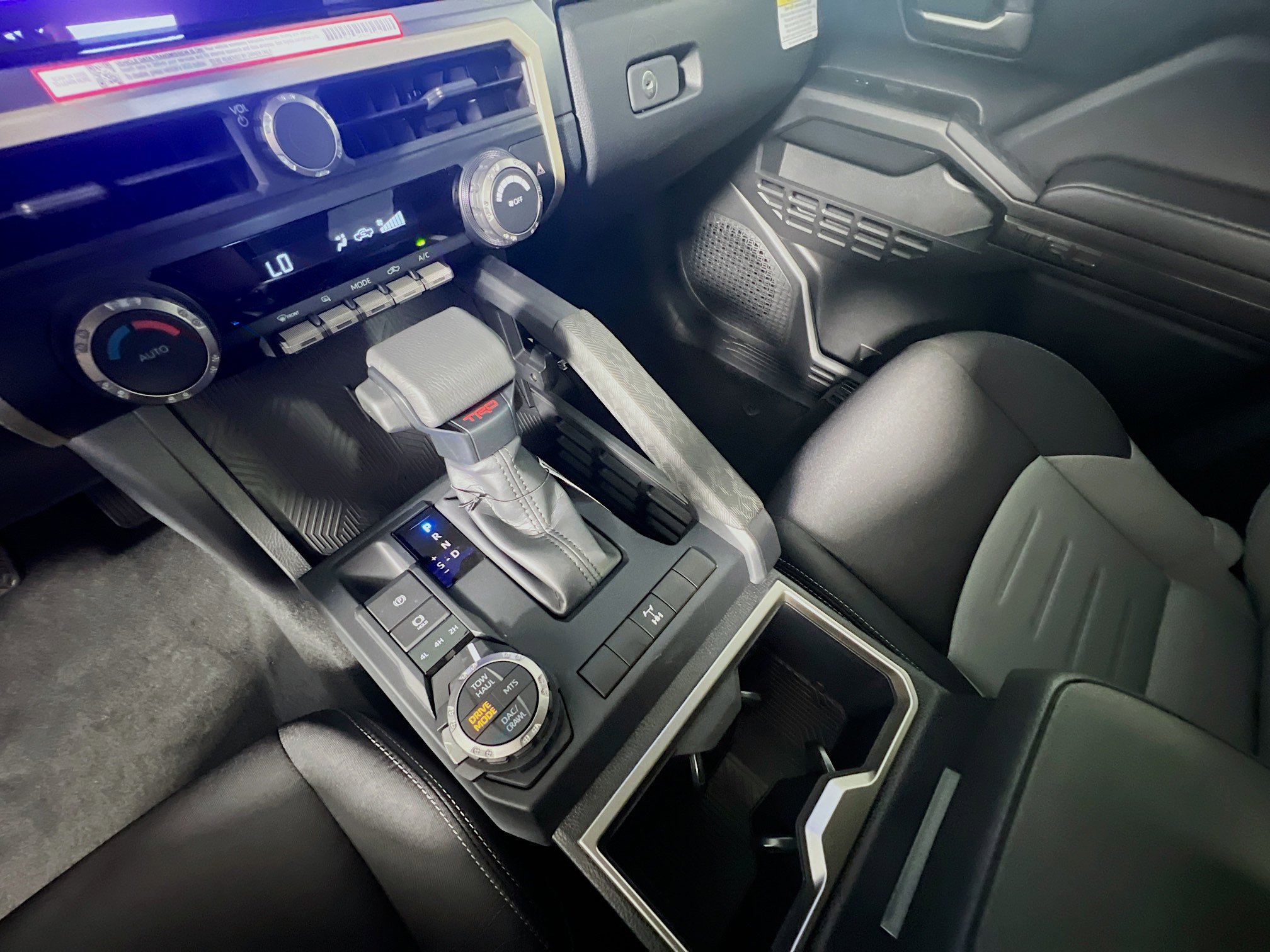 New 2025 Toyota Tacoma TRD Off-Road image 26