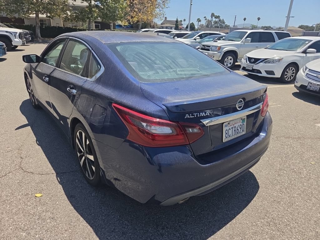 Used 2018 Nissan Altima 2.5 SR FWD image 3
