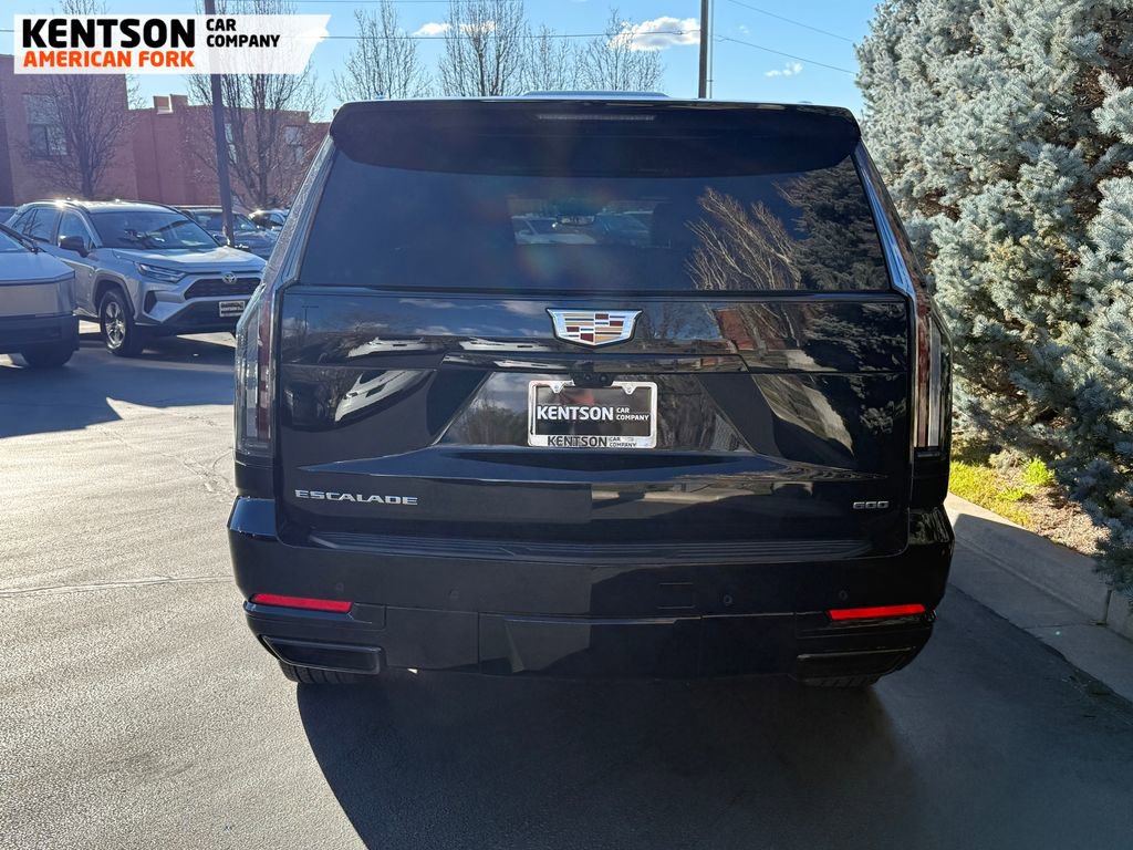 Used 2025 Cadillac Escalade ESV Sport image 7