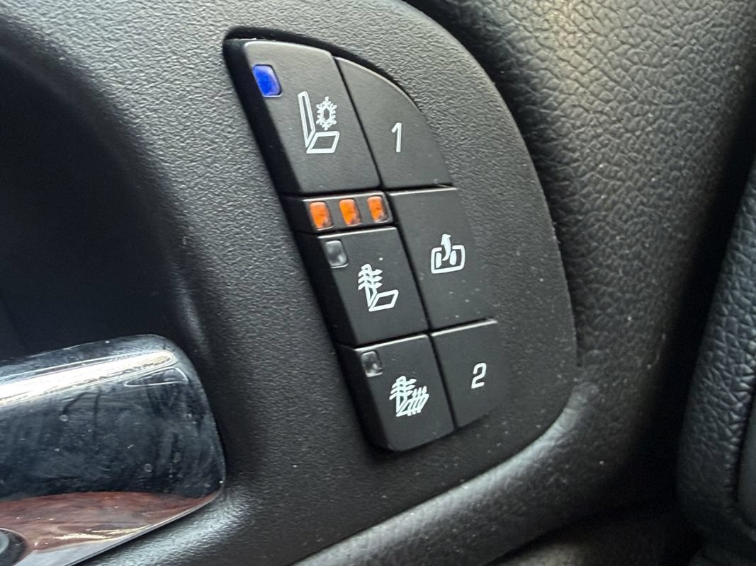Used 2012 GMC Yukon SLT w/ SLT-2 Equipment Package AWD/4WD image 14