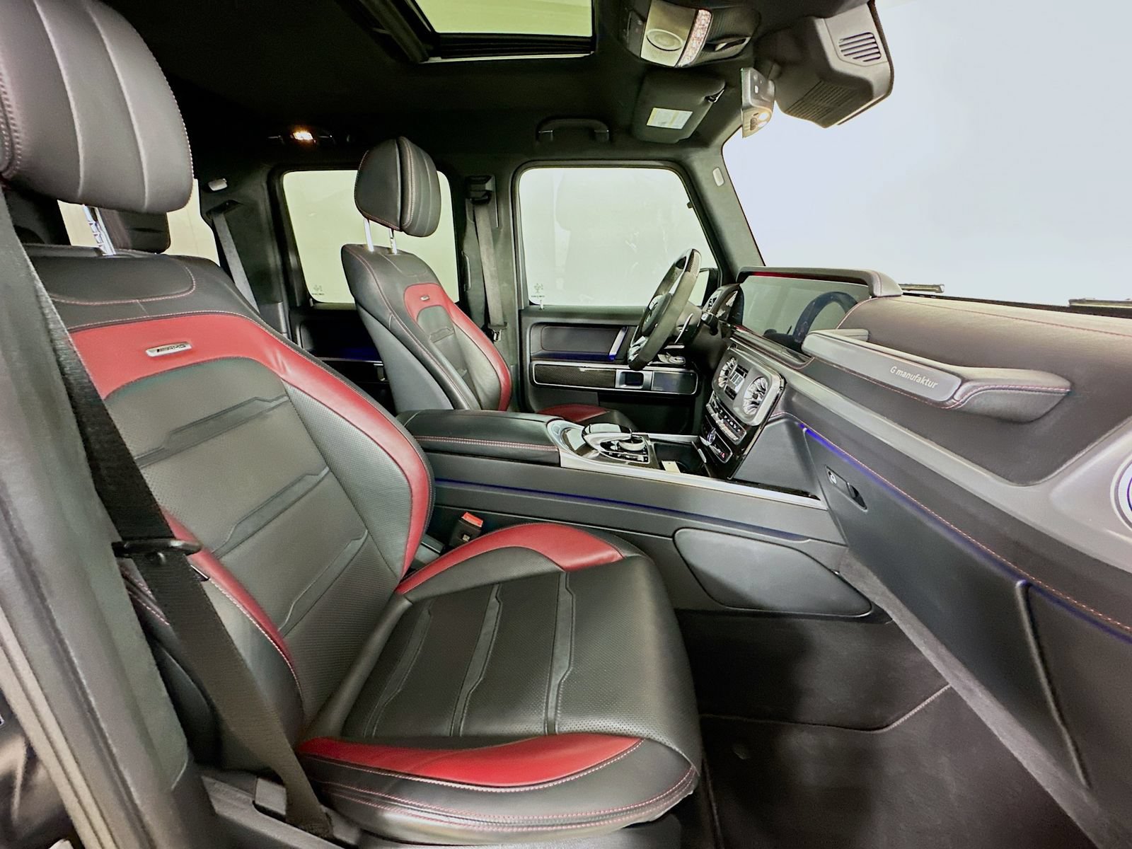 Used 2023 Mercedes-Benz G 63 AMG 4MATIC w/ G Manufaktur Interior Package image 44
