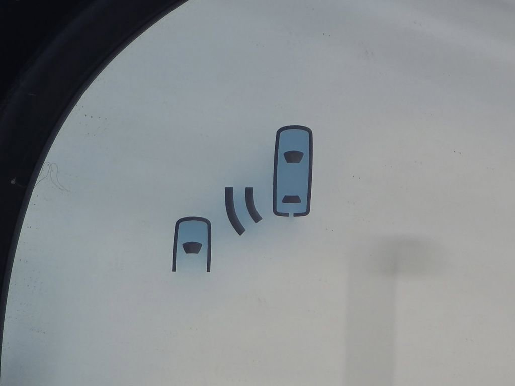 Used 2017 Lexus IS 300 300 image 9