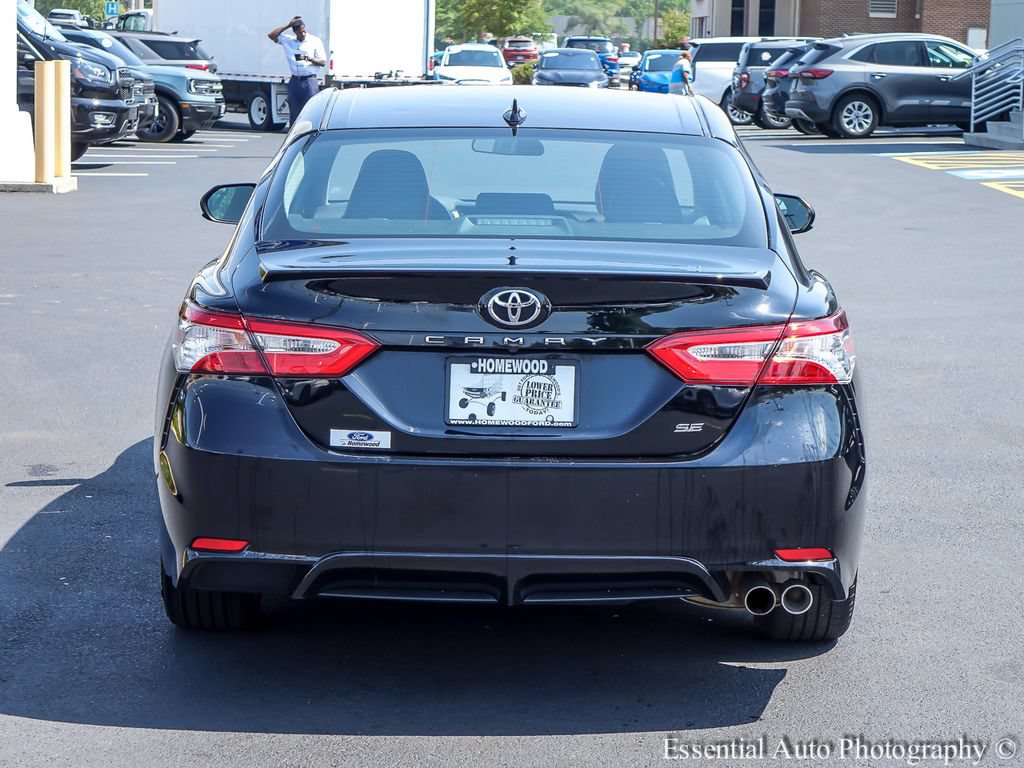 Used 2020 Toyota Camry SE FWD image 6