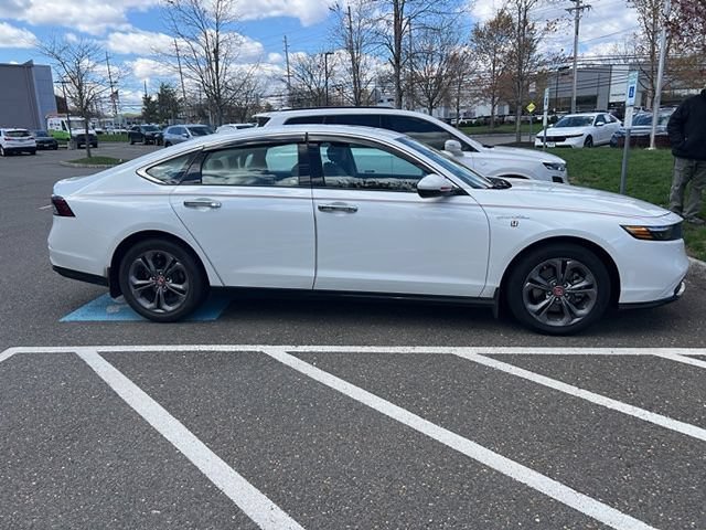 Used 2024 Honda Accord EX-L image 7