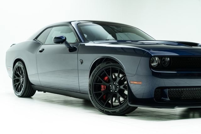 Used 2015 Dodge Challenger SRT Hellcat image 3