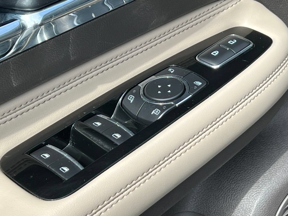 Used 2021 Lincoln Corsair AWD image 15