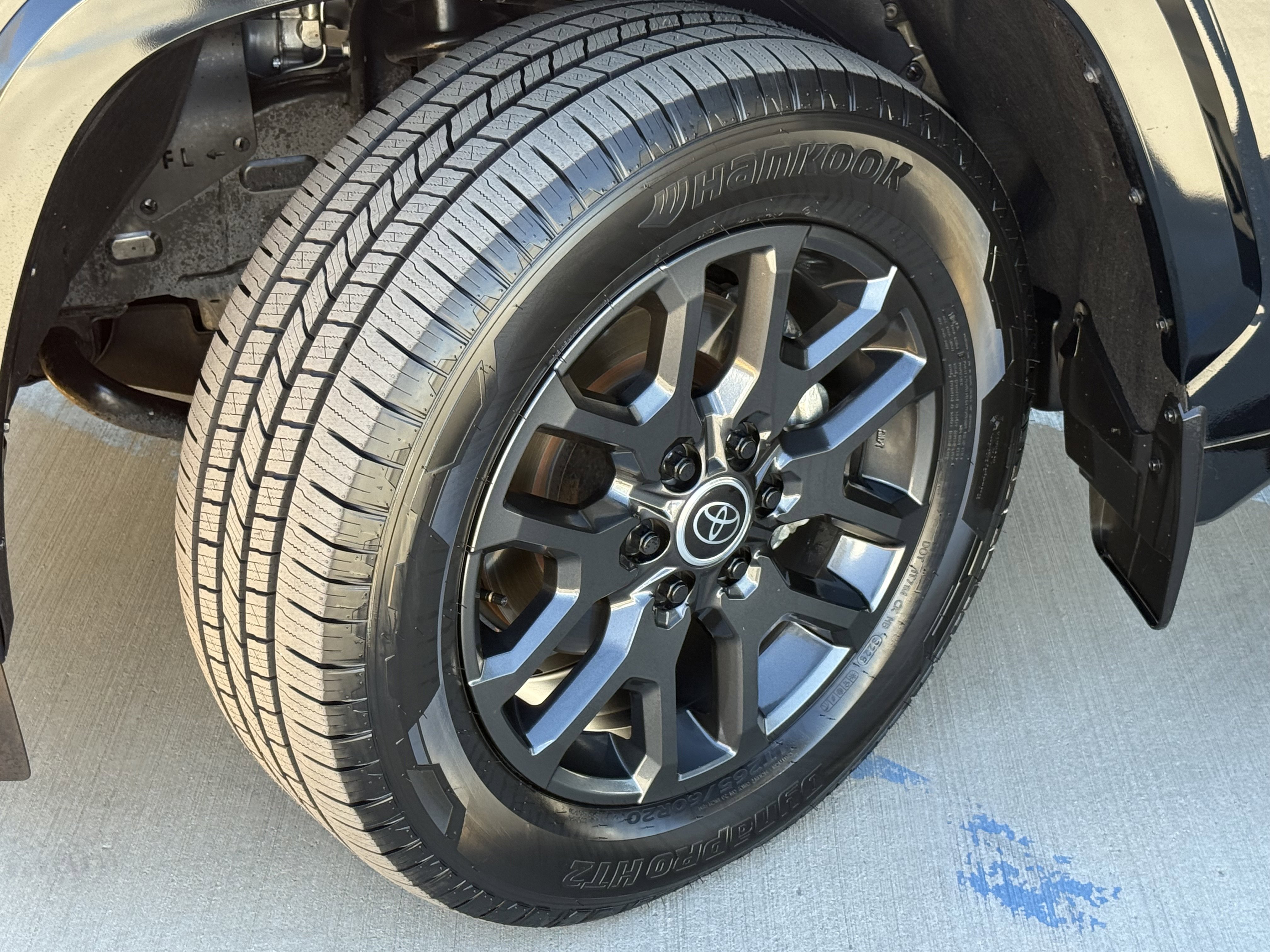 Used 2024 Toyota Sequoia Platinum image 15