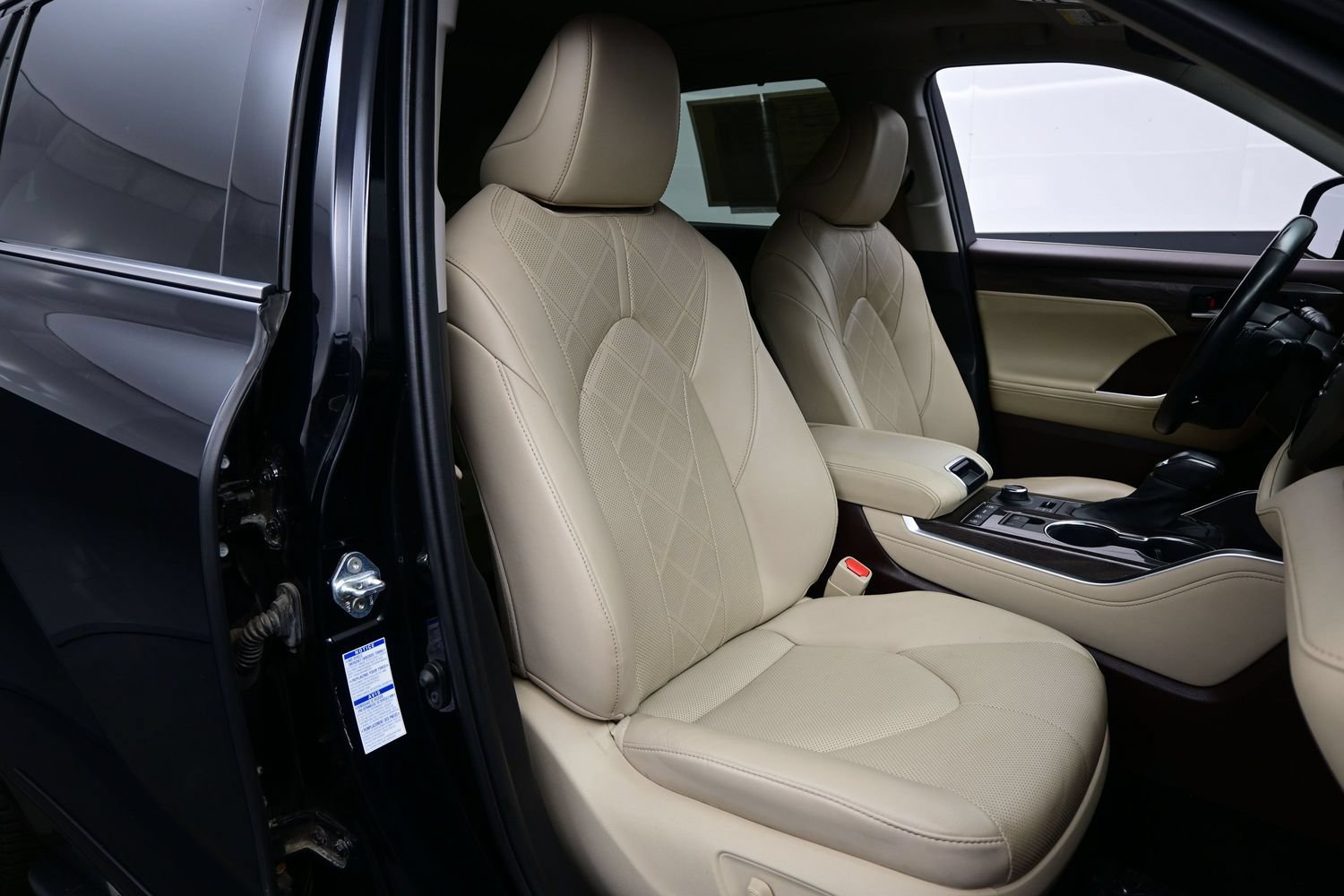 Used 2020 Toyota Highlander Platinum AWD/4WD image 13