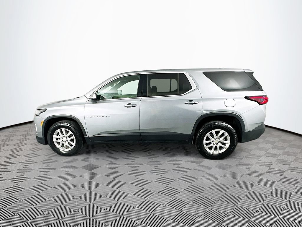 Used 2023 Chevrolet Traverse LS w/ Safety Package FWD image 6