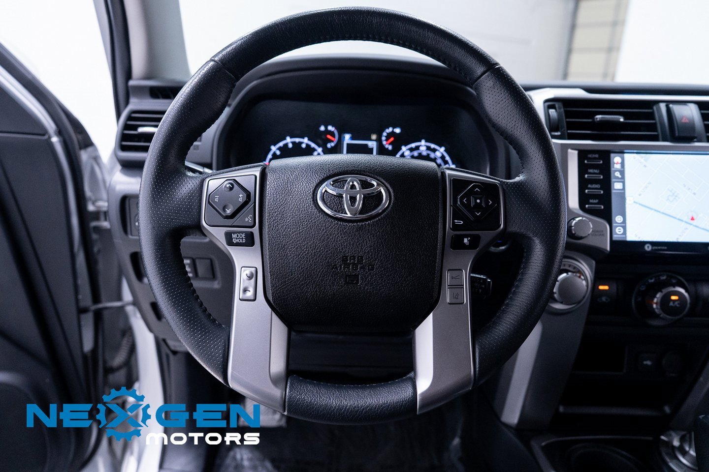 Used 2021 Toyota 4Runner SR5 Premium image 18