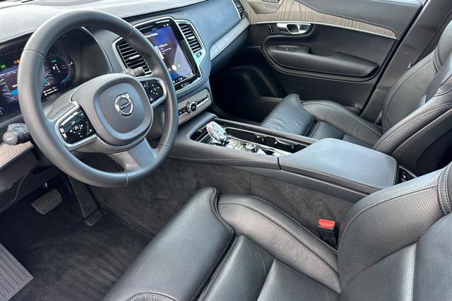 Certified 2023 Volvo XC90 T8 Ultimate w/ Protection Package Premier image 9