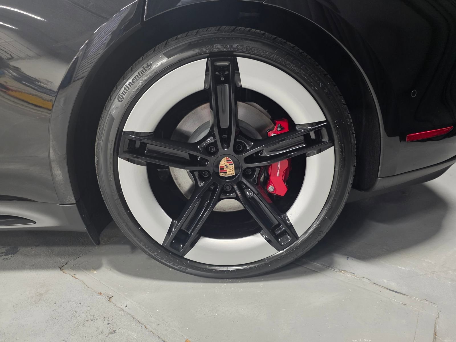 New 2026 Porsche Taycan GTS image 14