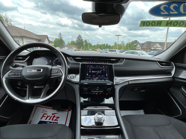 Used 2022 Jeep Grand Cherokee L Laredo w/ Luxury Tech Group I image 12