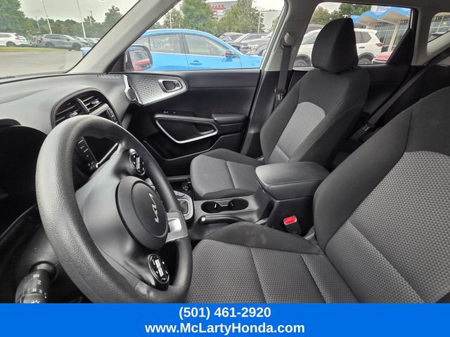 Used 2024 Kia Soul LX w/ Option Group 015 FWD image 10