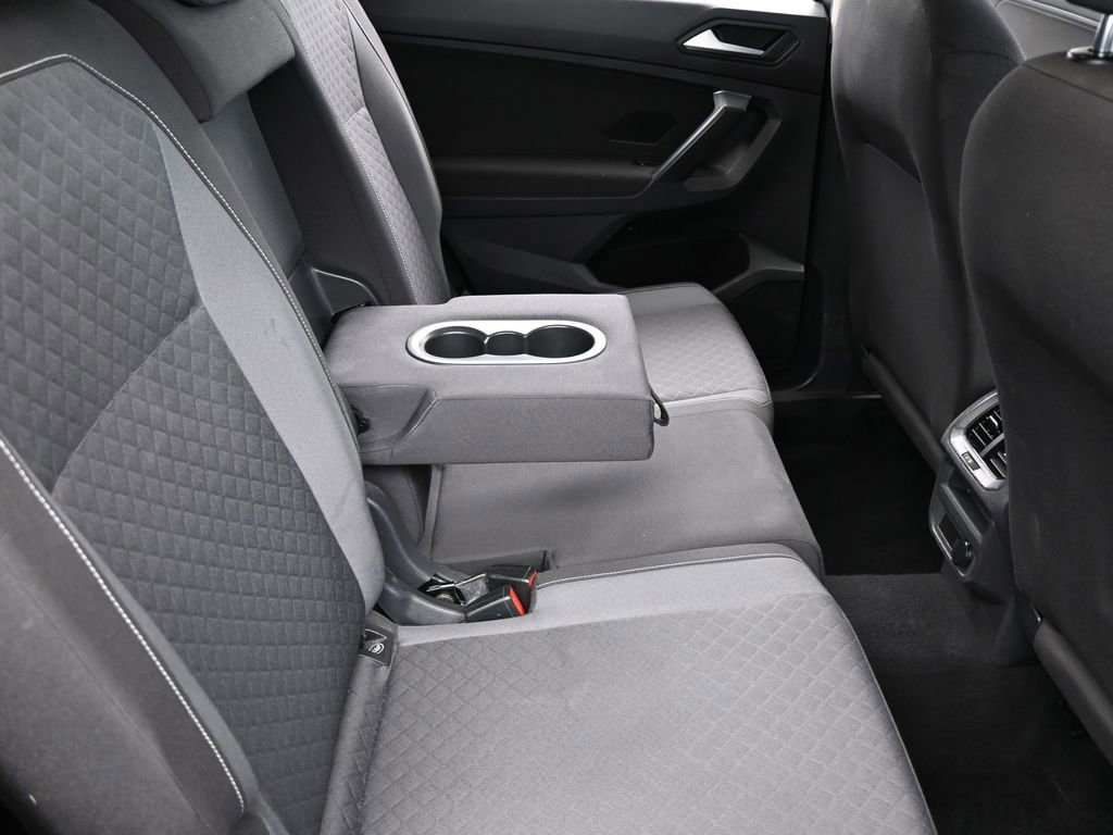 Used 2021 Volkswagen Tiguan S image 35