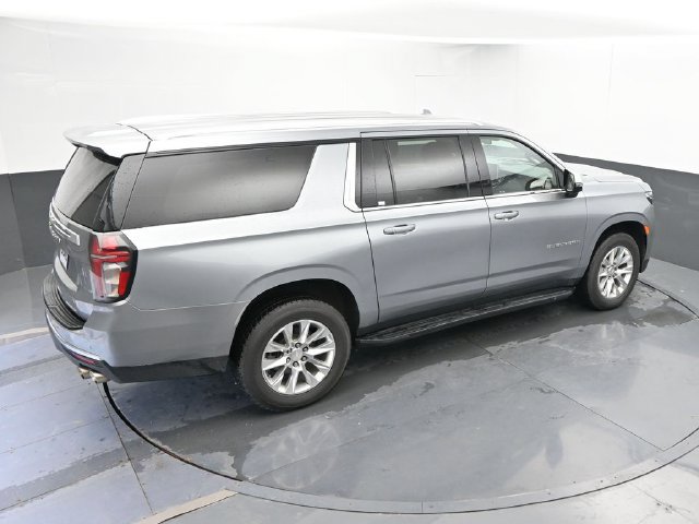 Used 2023 Chevrolet Suburban Premier AWD/4WD image 40