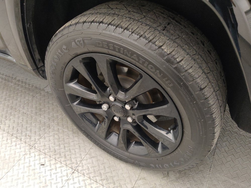 Used 2020 Jeep Grand Cherokee Altitude image 31