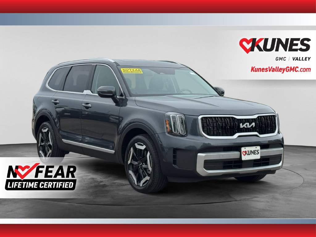 Used 2024 Kia Telluride EX w/ EX Captain's Chair Package AWD/4WD image 1