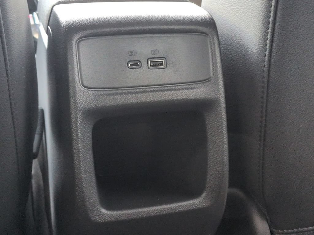 New 2026 Chevrolet Trax RS w/ Driver Confidence Package FWD image 32
