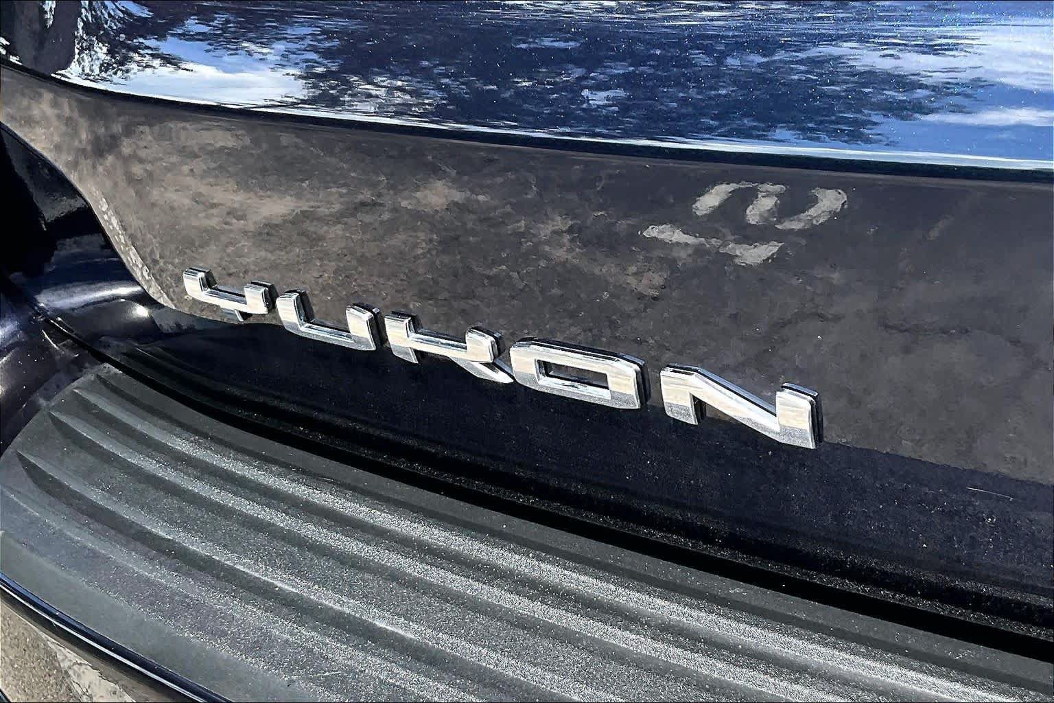 Used 2024 GMC Yukon AT4 w/ Max Trailering Package AWD/4WD image 10