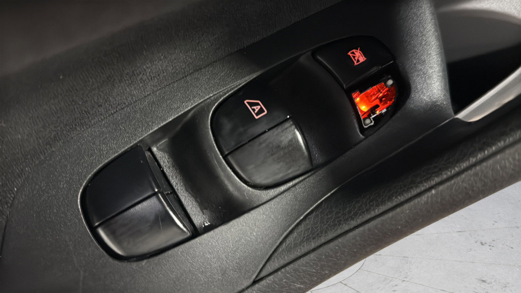 Used 2013 Nissan Altima 2.5 SV FWD image 15