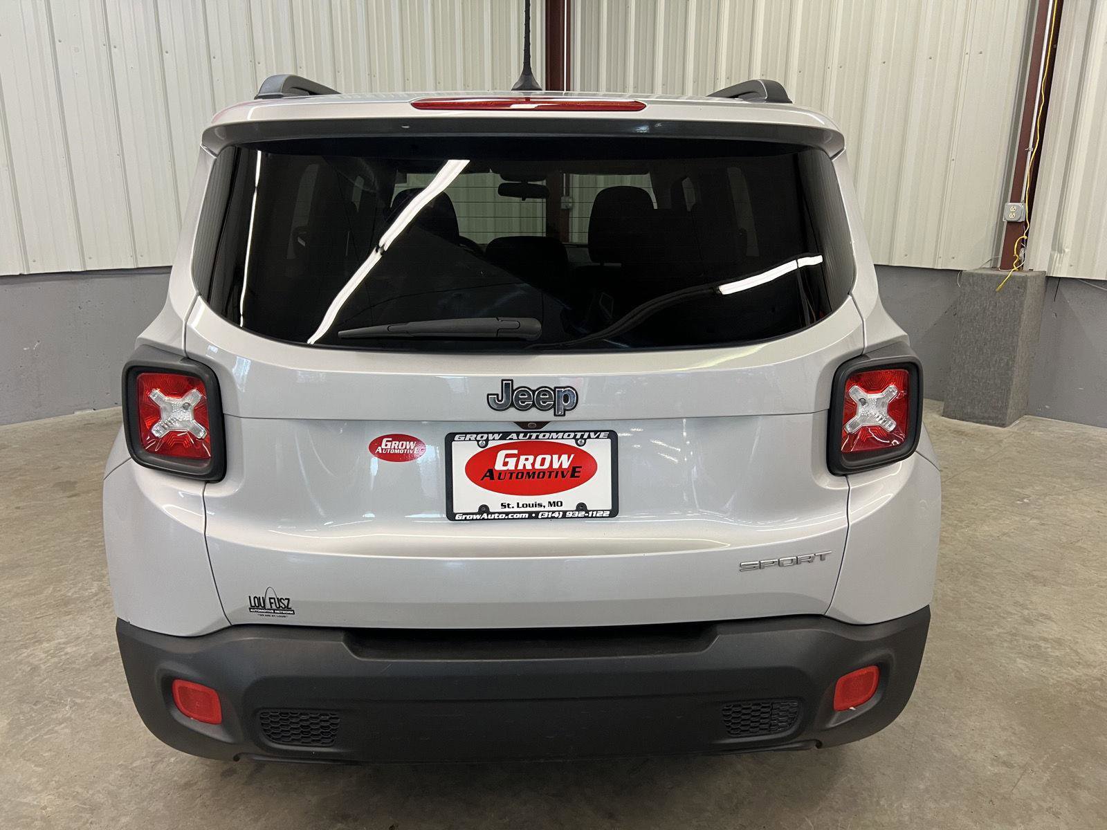 Used 2017 Jeep Renegade Sport w/ Power & Air Group image 11