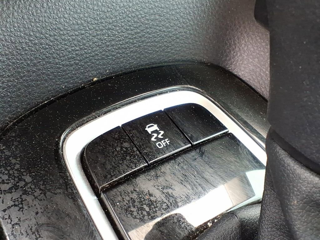 Used 2025 Toyota Corolla LE image 19