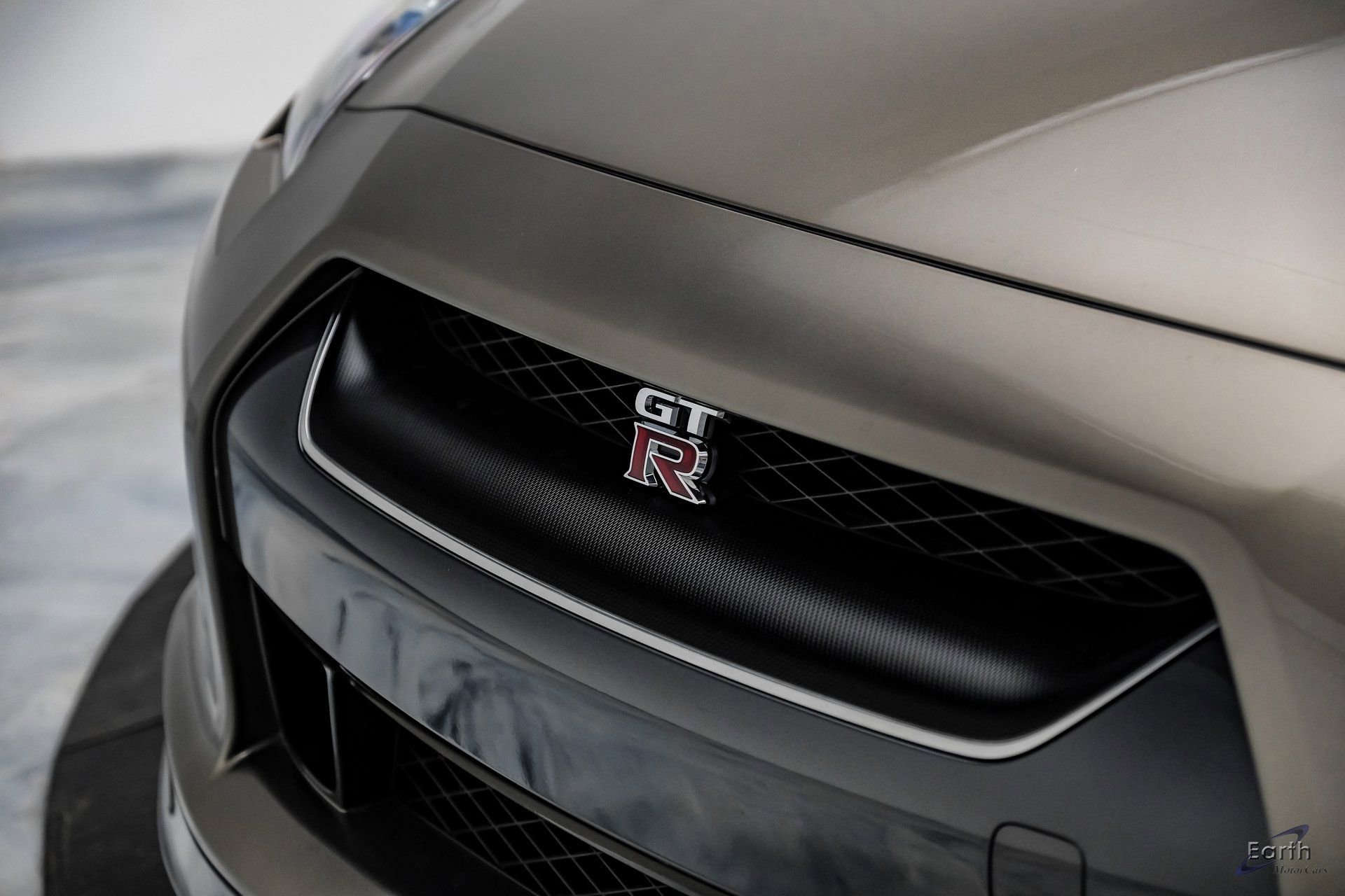 Used 2009 Nissan GT-R Premium image 35