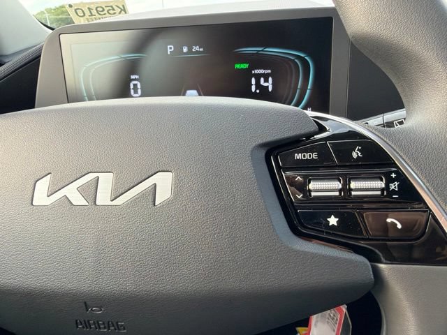 New 2026 Kia Niro LX FWD image 21