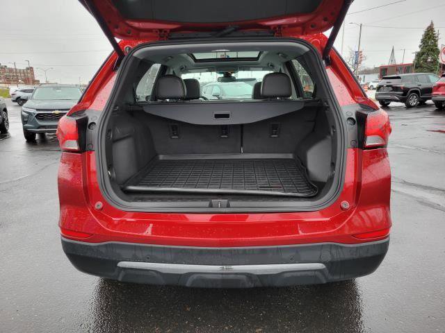 Used 2023 Chevrolet Equinox Premier image 25